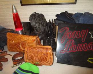 Vintage lava lamp, light up Tony Lama sign