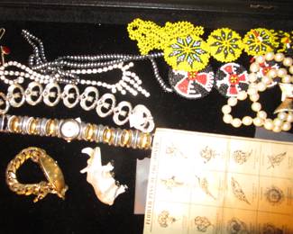 Jewelry case