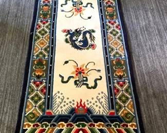 Asian inspired runner