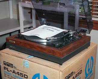 Pioneer turntable