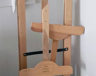 Hand quilting rack