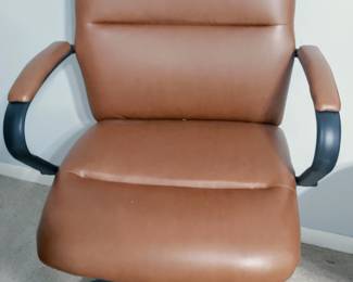 Tan desk chair