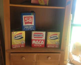 Cabinet $20