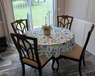 Dining room table set