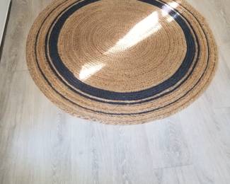 Accent rug