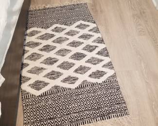 Area rug