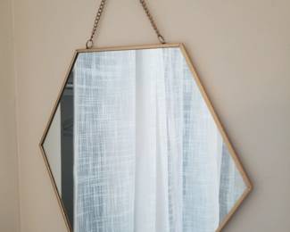 Wall mirror
