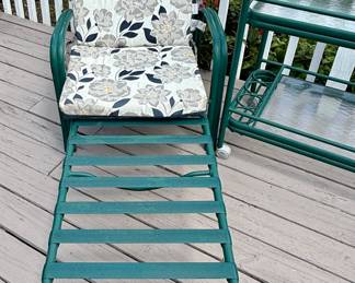 Vintage Patio set in Kelly Green Metal and Cushions with Matching Bar Cart