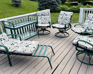 Vintage Patio set in Kelly Green Metal and Cushions with Matching Bar Cart