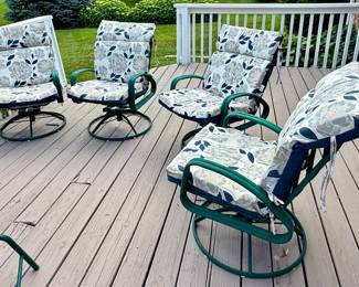 Vintage Patio set in Kelly Green Metal and Cushions with Matching Bar Cart