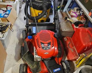 Like new Toro Recycler 22" Self Propelled mower with an extra bag. Starts on first pull!