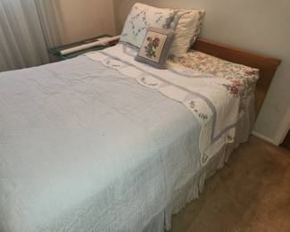 Kroehler Furniture MCM bed