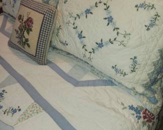 Queen quilt set