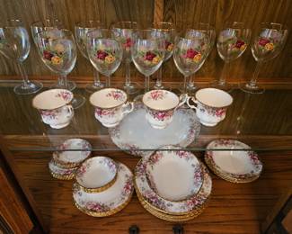 Royal albert autumn roses bone china set