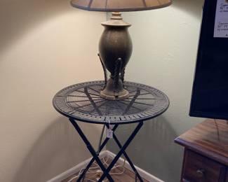 folding table, lamp
