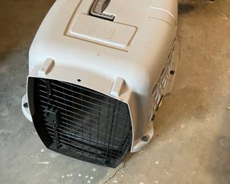 pet carrier