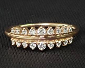 14k gold and diamonds ring