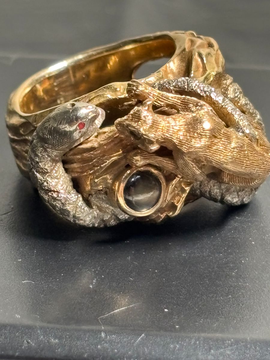 Wow! Custom made 14k-15k Gold Ring(over 44 Grams)