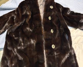 Gorgeous Authentic CLEAN SAGA Mink Coat