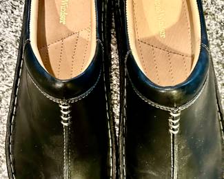 SAMUEL WINDSOR CLOGS