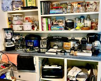 MANY KITCHEN APPLIANCES.
