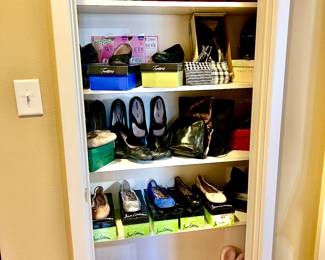 LOTS OF WOMEN'S SHOES, SIZE 12.