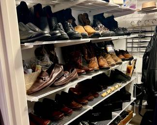 SO MANY MEN'S SHOES, MANY LIKE NEW. SIZE 13