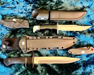 Buck 119 knife
Cold Steel OSS AUS8A knife
CJRB J912 knife
Cold Steel Recon 1 knife