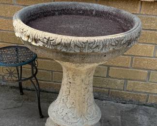 Bird bath