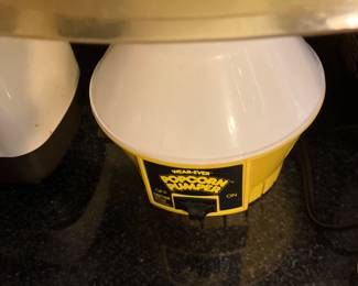 Popcorn machine