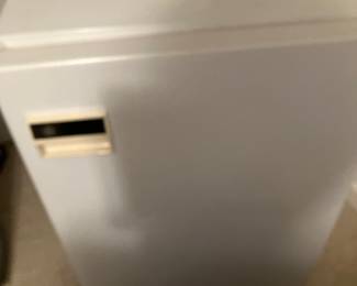 Mini fridge