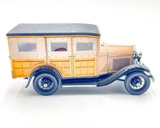 Danbury Mint 1931 Ford Model A Station Wagon Diecast