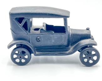 Antique Cast Iron Ford Model T Car JM 135