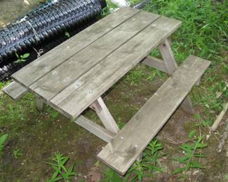 Child's Picnic Table