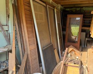 Gun case, doors, mason jars, other furniture