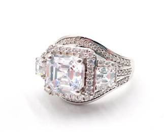 SJD 925 Sterling Silver Ring with White Diamond Simulant Stones Size 7