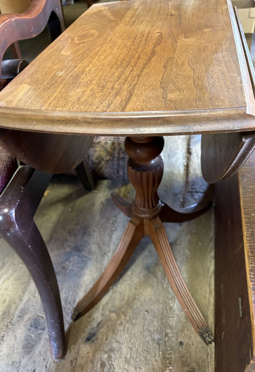 Duncan Phyfe Reproduction Table 