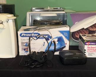 Electronics Small Appliances Mystery Lot