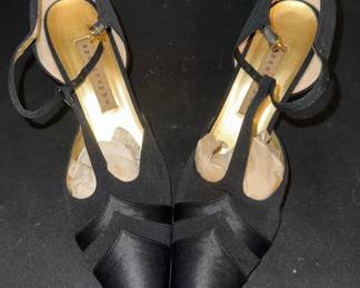 Pair of Apostrophe Heels Size 7M