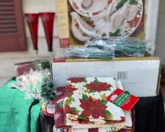 Holiday Dinnerware Mystery Lot