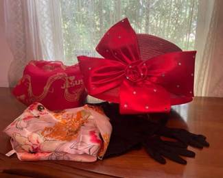 Red Swan Hat NY W Scarves And Gloves