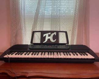 JC6188 61 Keys MultiFunction Numeral Electronic Keyboard TESTED AND WORKING