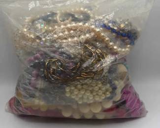 5lb Costume Jewelry Mystery Bag
