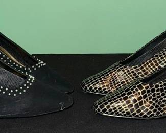 2 Pairs of Amanda Heels Size 8M