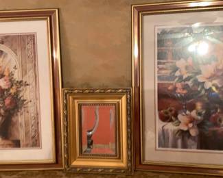2 Pictures And A Mirror
