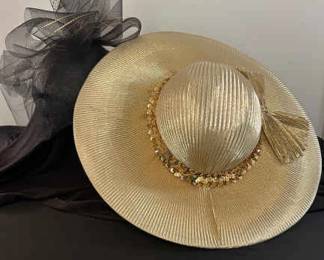 2 Vintage Womens Hats That Make A Statement