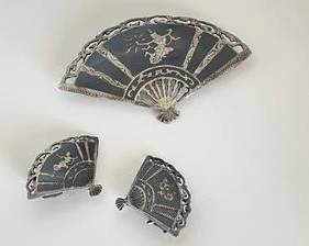 Vintage Siam Niello Sterling Silver Fan Design Clip On Earrings & Pin Set (18 Grams TW)