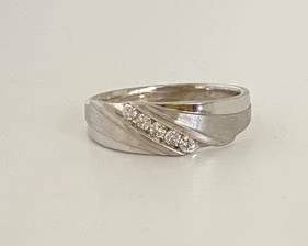 10K White Gold with Channel Set Diamonds Mens Ring - Size 12 1/4 (6.6 Grams)