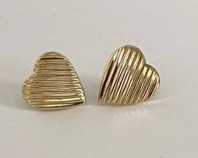 14K Gold Heart Design Earrings (0.7 Grams)