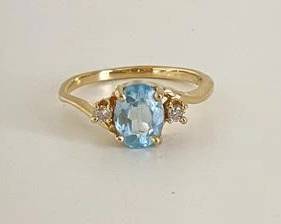 14K Gold with Blue Topaz & Diamonds Ring - Size 7 (2.7 Grams)